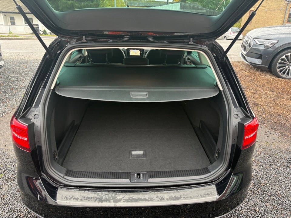 VW Passat 1,8 TSi 180 High+ Variant DSG 5d