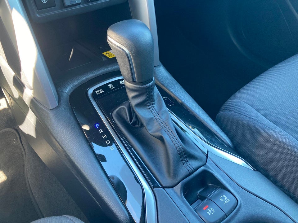 Toyota Corolla Cross 1,8 Hybrid Style CVT 5d