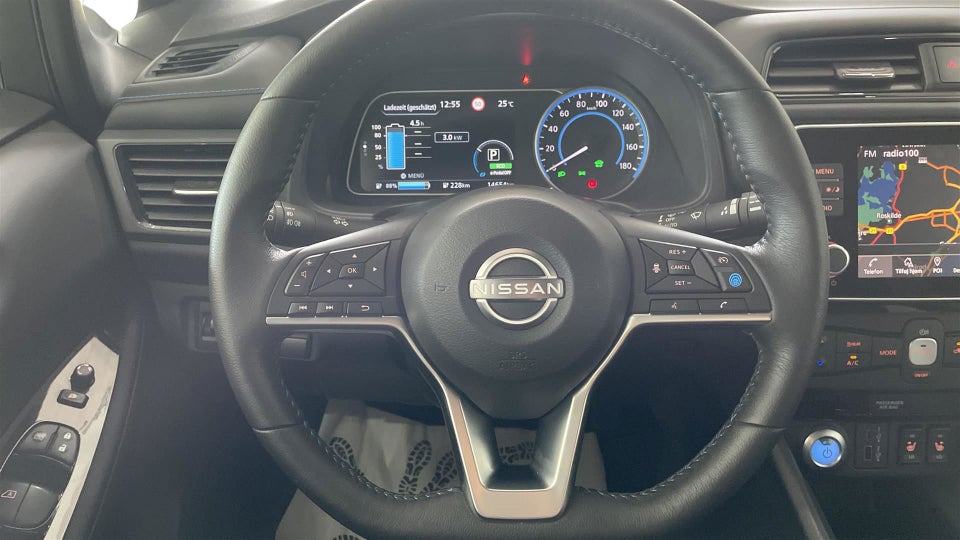 Nissan Leaf 40 N-Connecta 5d