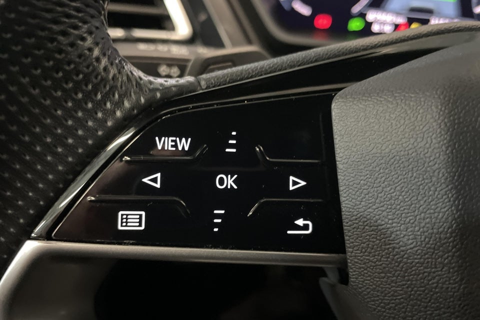 Audi Q4 e-tron 40 S-line 5d