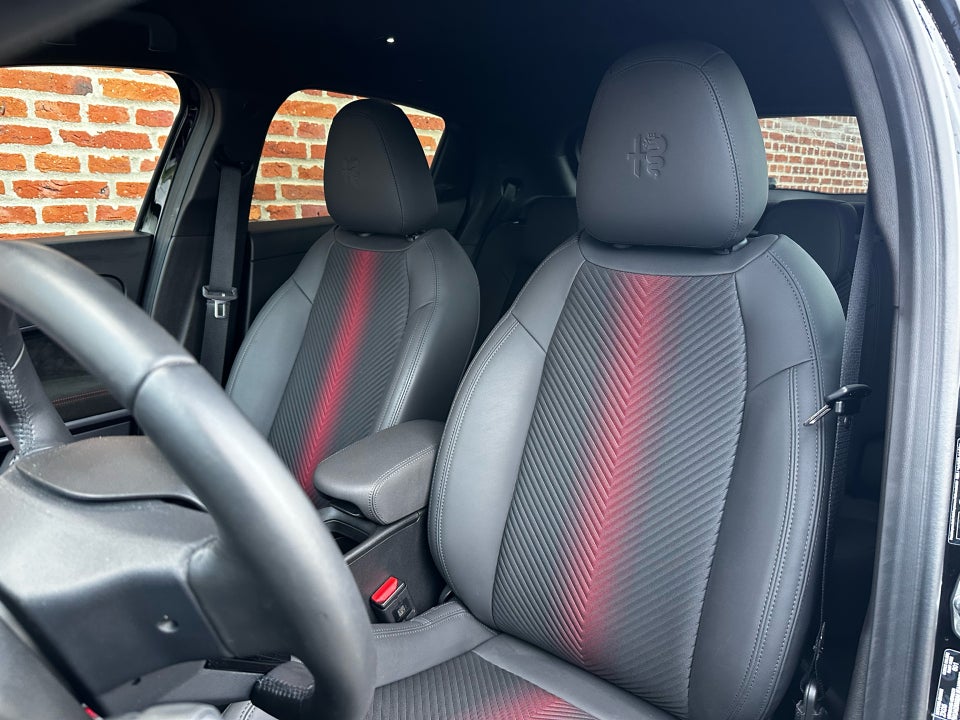 Alfa Romeo Junior Elettrica Veloce 5d