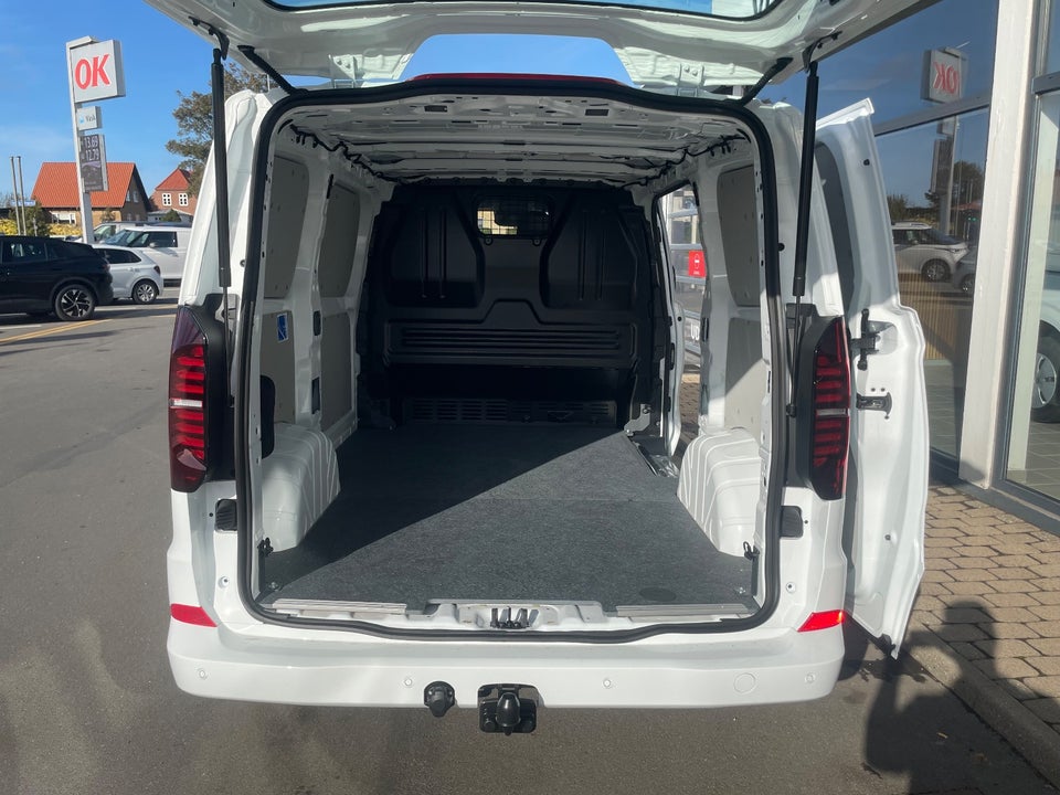 VW Transporter 2,0 TDi 150 Comfort Kassevogn aut. SWB