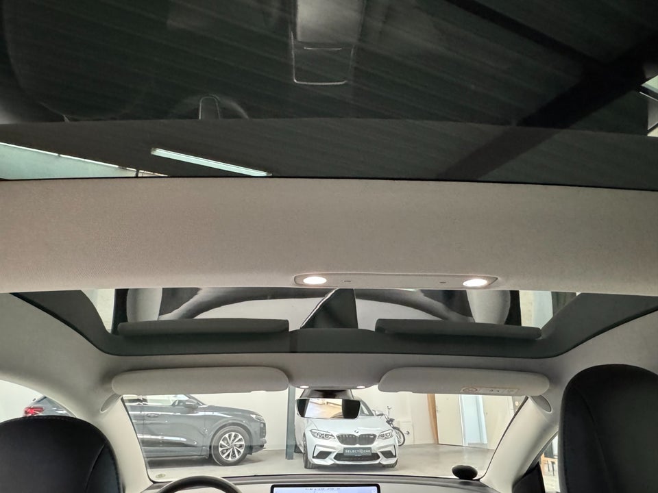 Tesla Model 3 Long Range AWD 4d