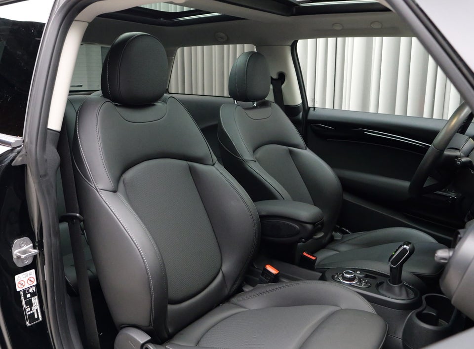 MINI Cooper SE Collection 3d