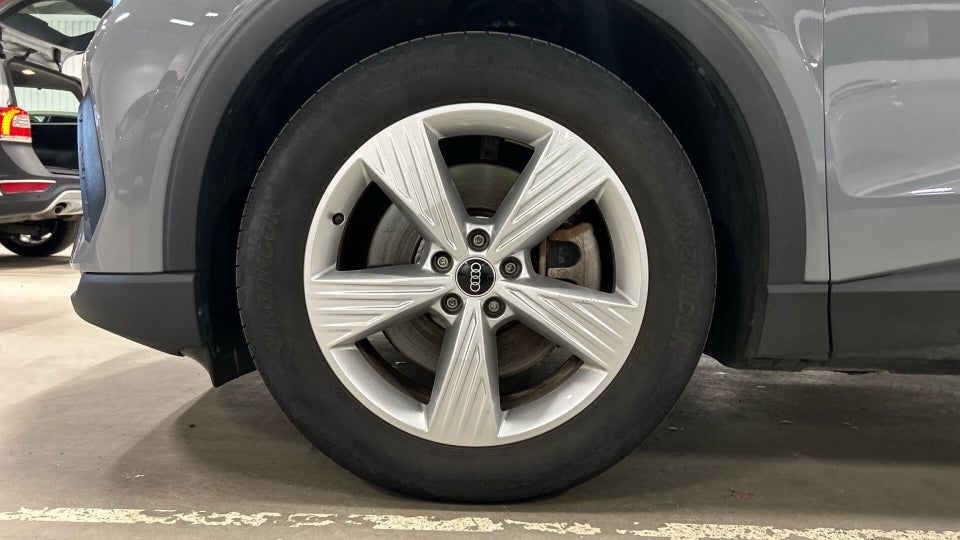 Audi Q4 e-tron 40  5d