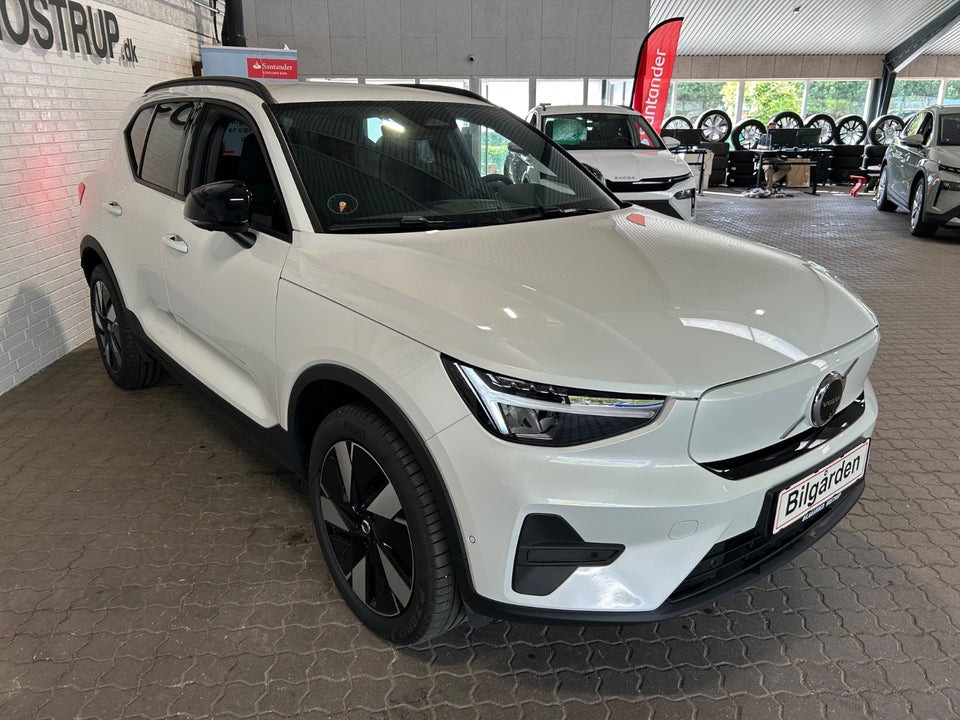 Volvo EX40 Standard Range Plus 5d