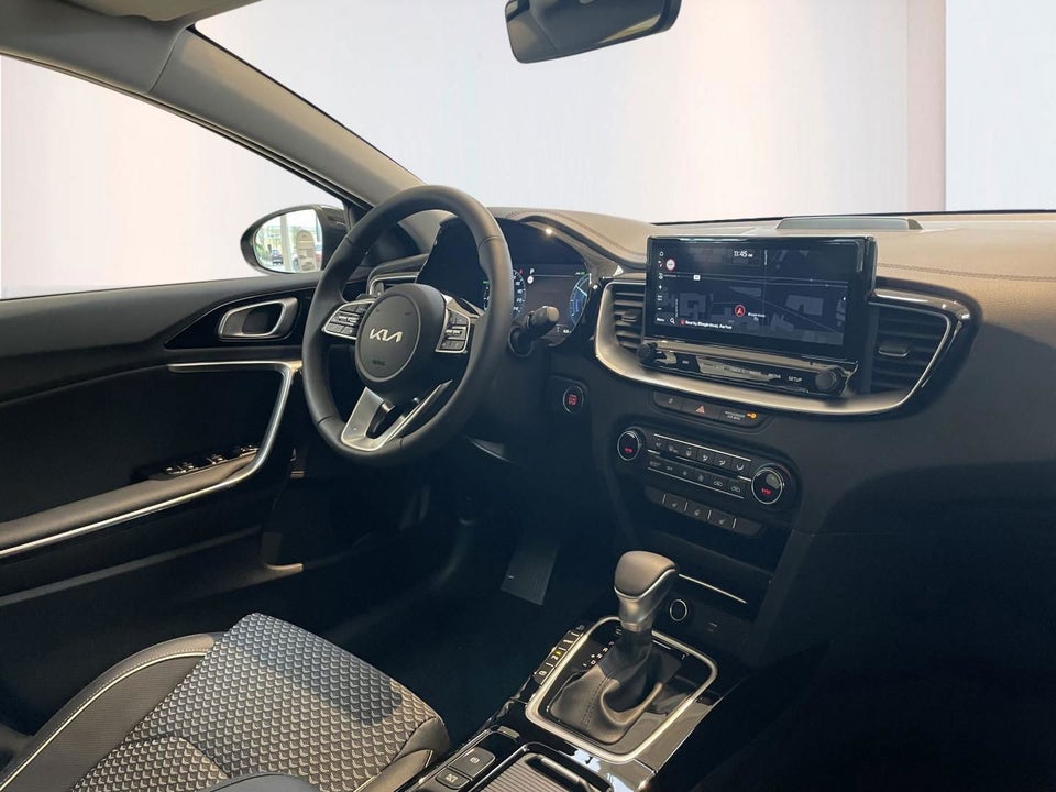 Kia Ceed 1,6 PHEV Upgrade SW DCT 5d