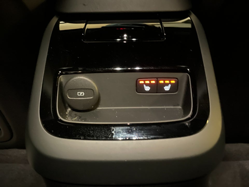 Volvo V60 2,0 T6 ReCharge R-Design aut. AWD 5d