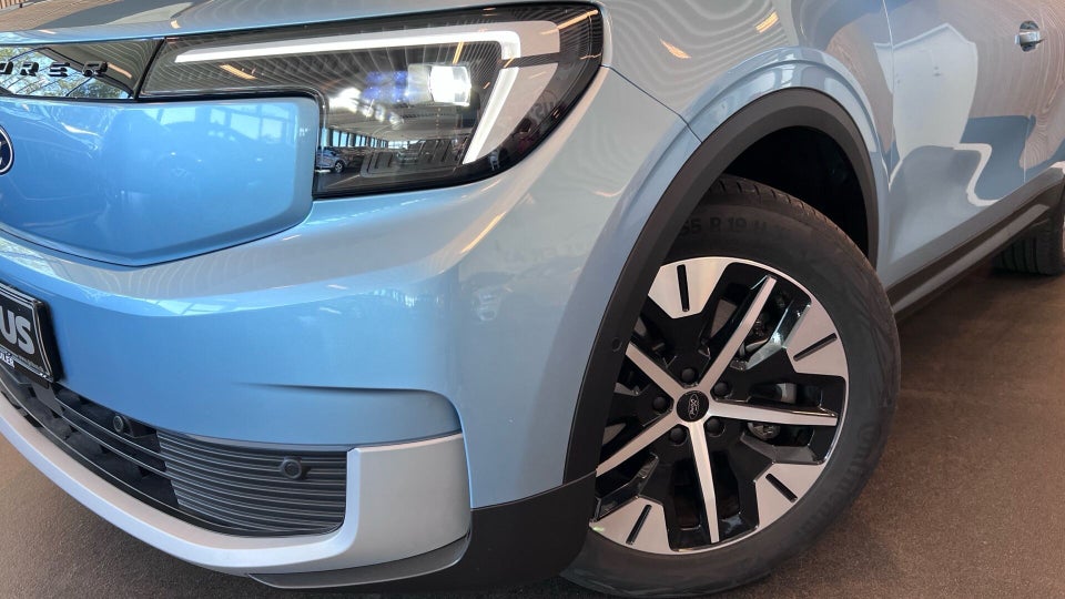 Ford Explorer 77 Select Extended Range 5d