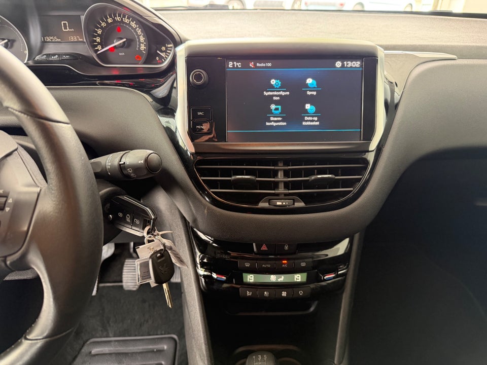Peugeot 208 1,6 BlueHDi 100 Envy 5d