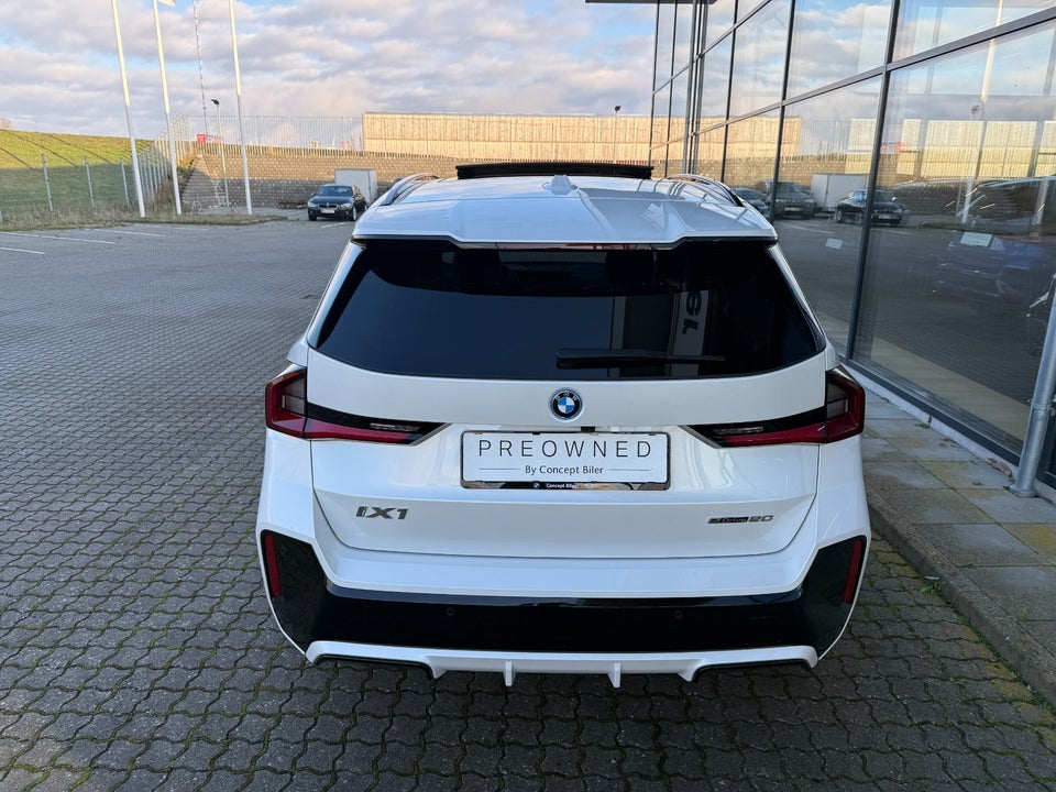 BMW iX1 eDrive20 M-Sport 5d