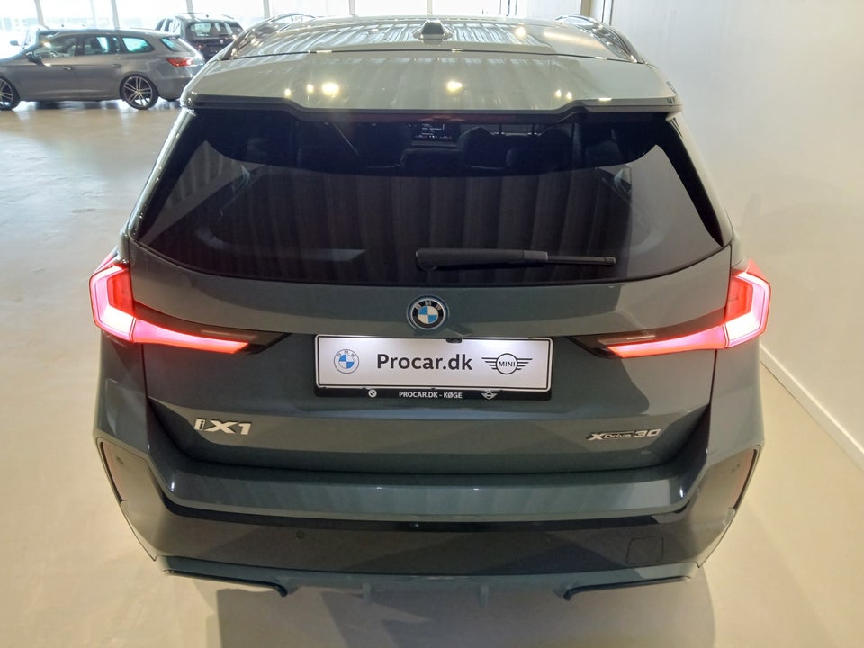 BMW iX1 xDrive30 M-Sport Premium 5d