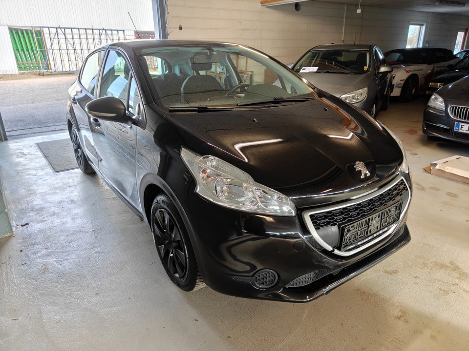 Peugeot 208 1,0 VTi Access 5d