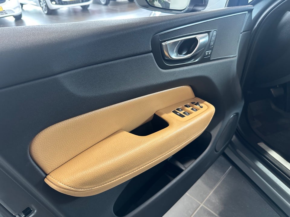 Volvo XC60 2,0 T8 407 Inscription aut. AWD 5d