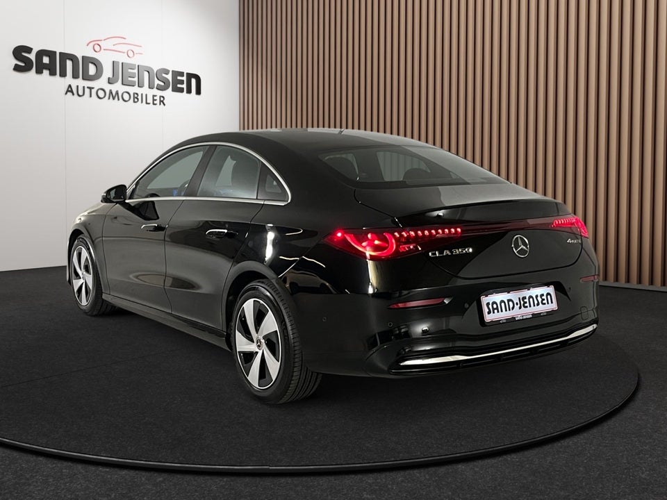 Mercedes CLA350 EQ Progressive 4Matic 4d