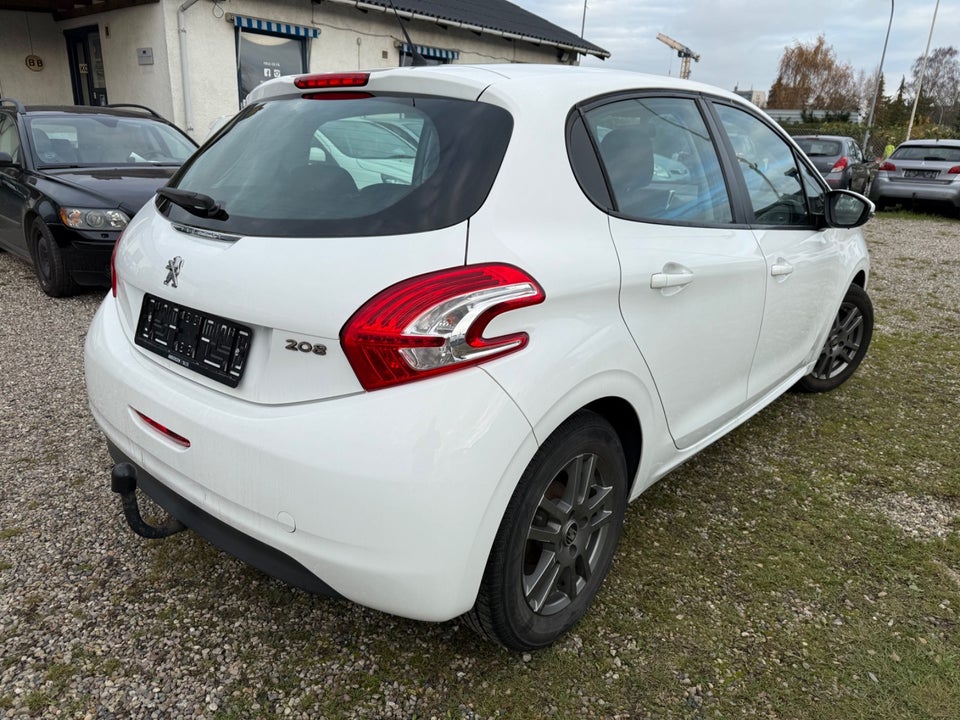 Peugeot 208 1,2 VTi Active 5d