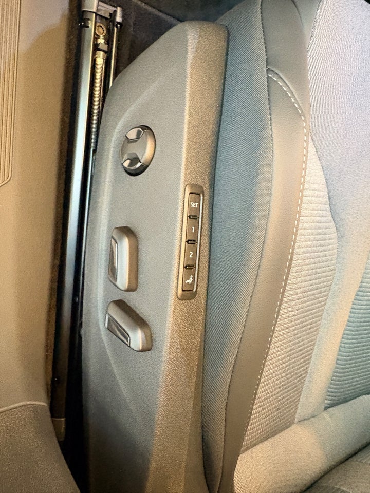 Skoda Enyaq 85 iV Premium 5d