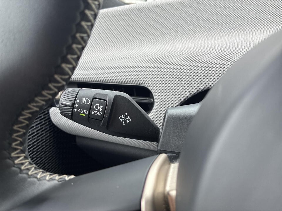 MINI Cooper SE Favoured Trim XL 3d