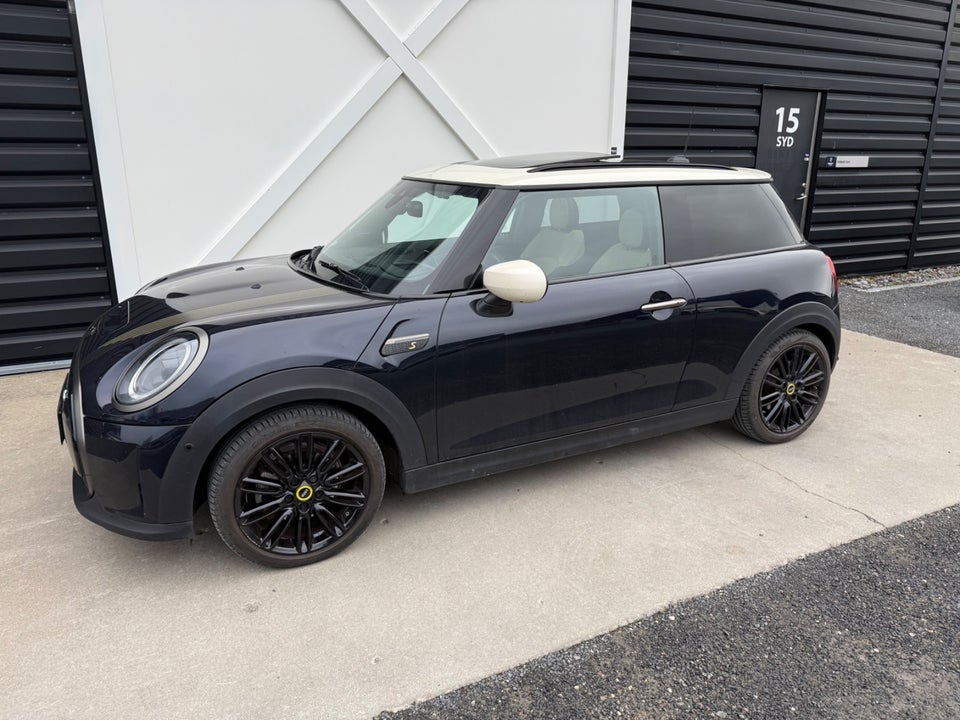 MINI Cooper SE Resolute Edition 3d
