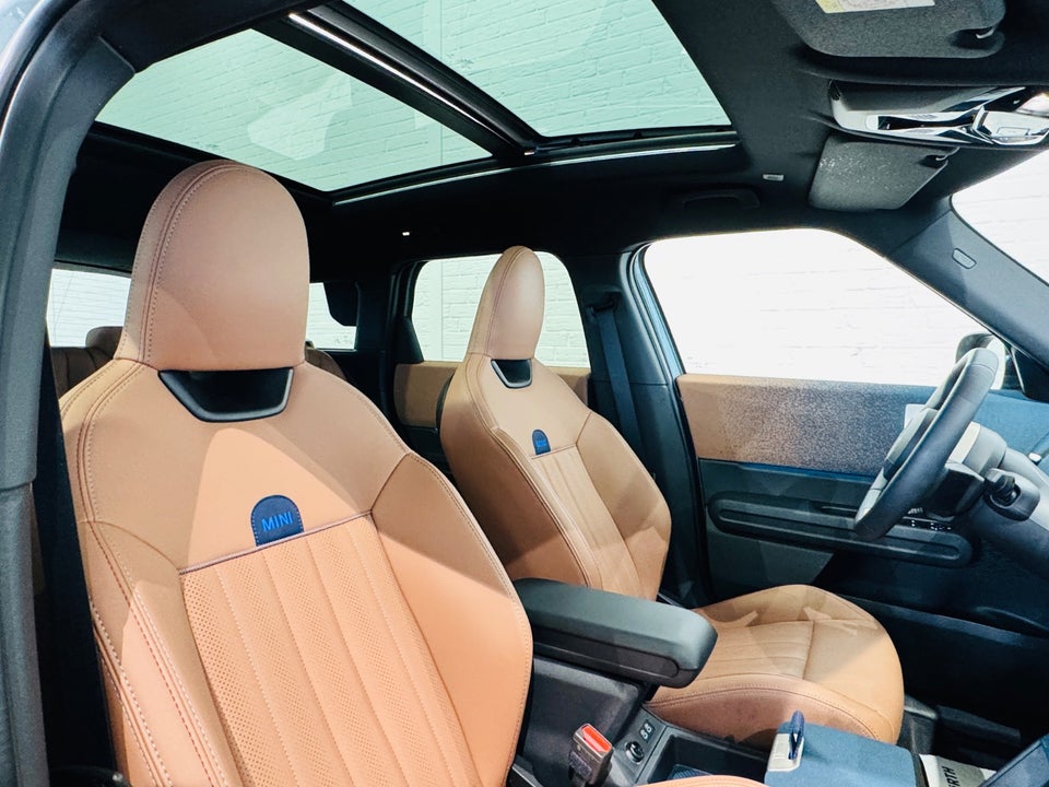 MINI Countryman E Favoured Trim M 5d