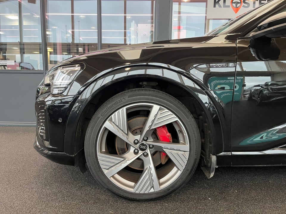 Audi Q8 e-tron 55 S-line Black Edition Sportback quattro 5d