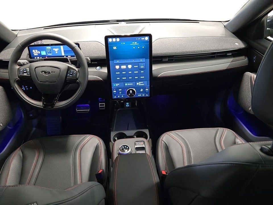 Ford Mustang Mach-E 98 Premium Extended Range AWD 5d