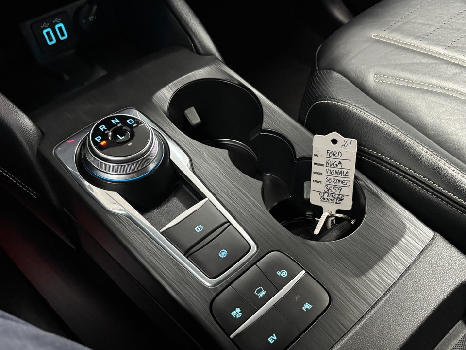 Ford Kuga 2,5 PHEV Vignale CVT 5d