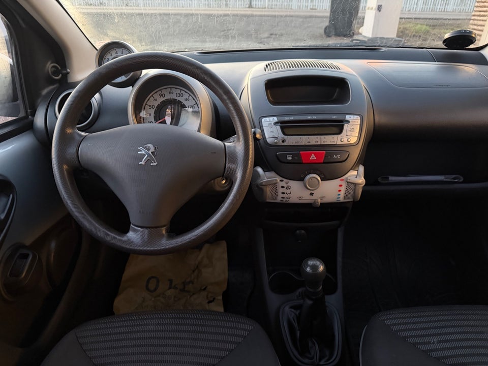 Peugeot 107 1,0 Motion Air 5d