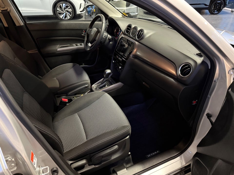 Suzuki Vitara 1,5 S-Hybrid Active AGS 5d