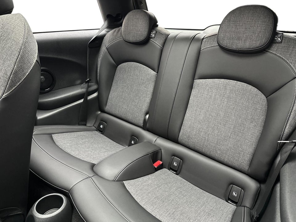 MINI Cooper SE Edition Premium Plus 3d