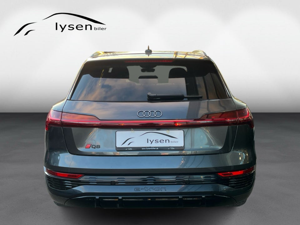 Audi Q8 e-tron 55 S-line quattro 5d