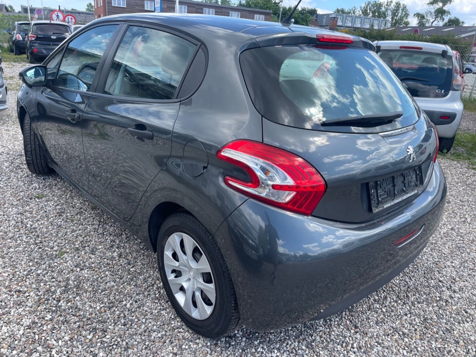 Peugeot 208 1,0 VTi Access 5d