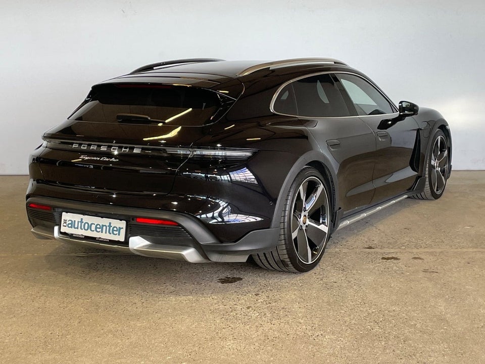 Porsche Taycan Turbo Performance+ Cross Turismo 5d