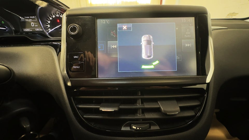 Peugeot 208 1,2 VTi Allure Sky 5d