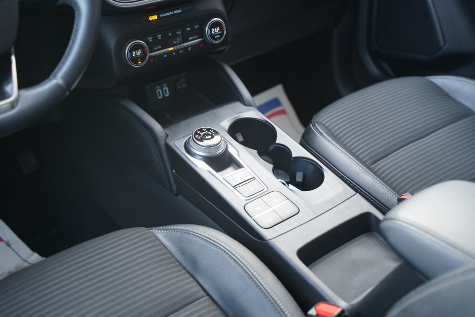 Ford Kuga 2,5 PHEV Titanium X CVT 5d