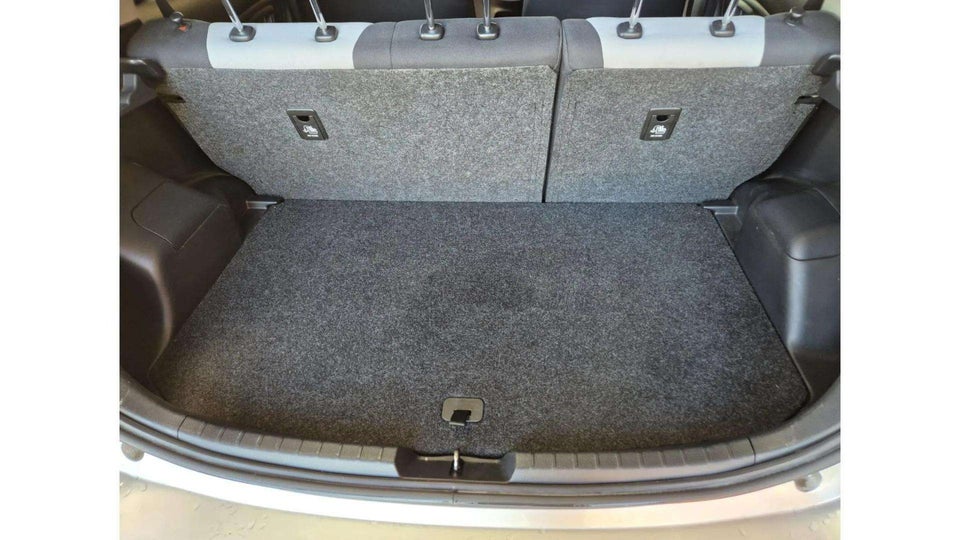Toyota Yaris 1,5 Hybrid H3 Limited e-CVT 5d