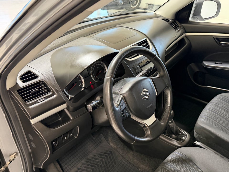 Suzuki Swift 1,2 Dualjet 5d