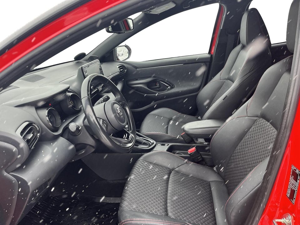 Toyota Yaris 1,5 Hybrid H3 Premier Edition e-CVT 5d