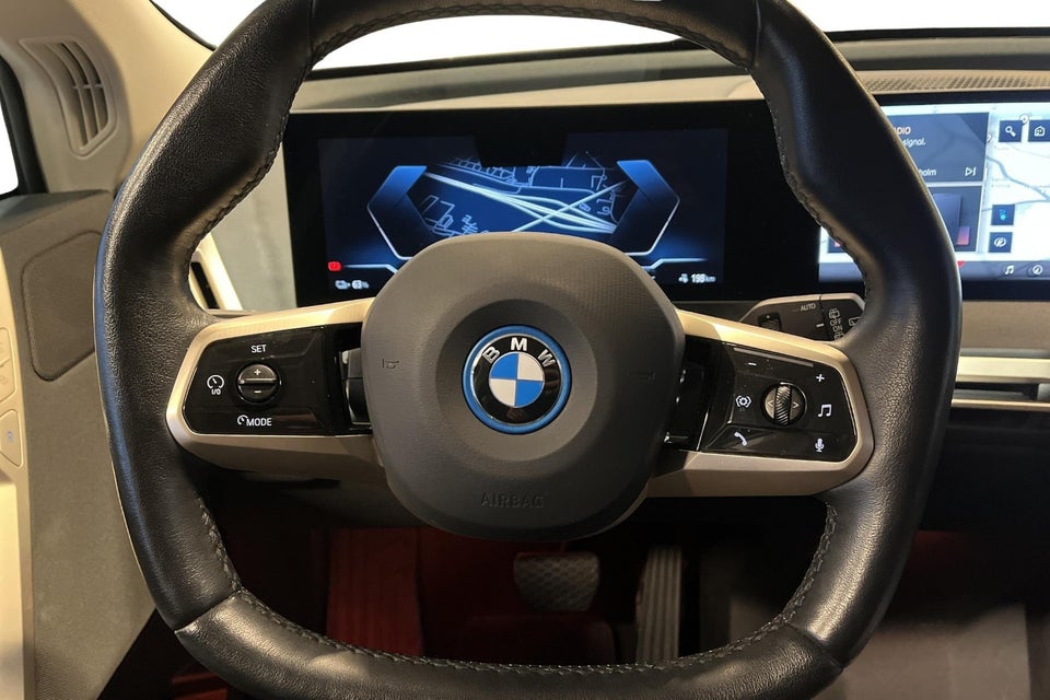 BMW iX xDrive40 Sport 5d