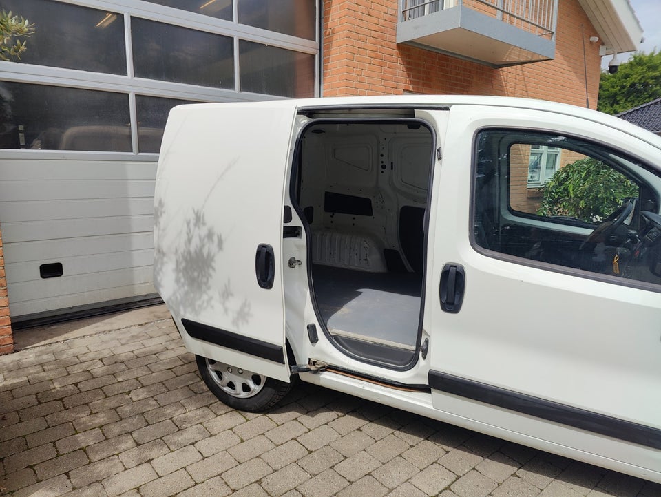 Peugeot Bipper 1,3 HDi 75 Fresh aut. Van 4d