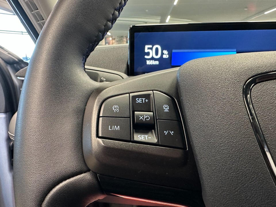 Ford Mustang Mach-E 75 Standard Range 5d