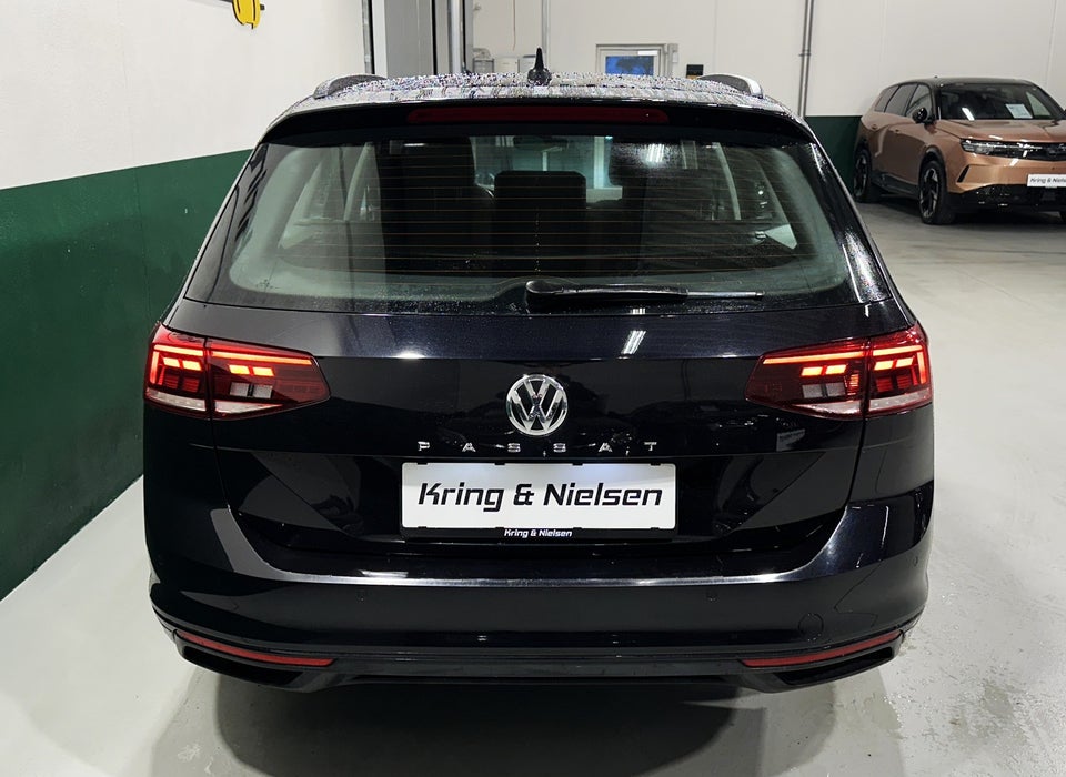 VW Passat 1,6 TDi 120 Business Variant DSG 5d