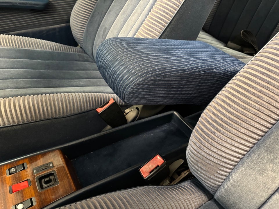 Mercedes 230 CE 2,3 Coupé aut. 2d