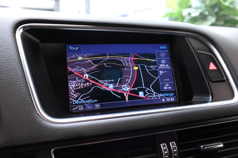 Audi Q5 3,0 TDi 245 S-line quattro S-tr. 5d