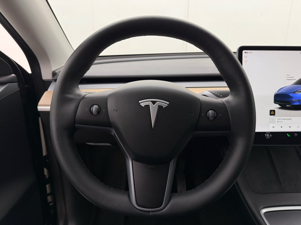 Tesla Model Y RWD 5d