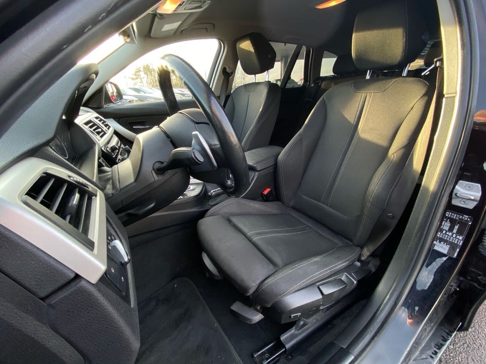 BMW 320d 2,0 Touring aut. 5d