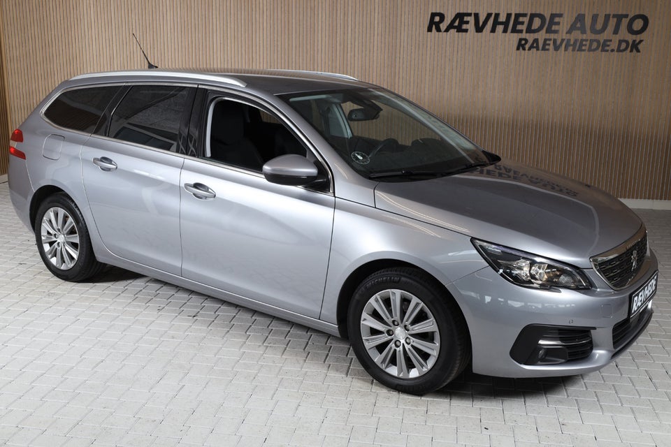 Peugeot 308 1,5 BlueHDi 130 Allure Pack SW 5d