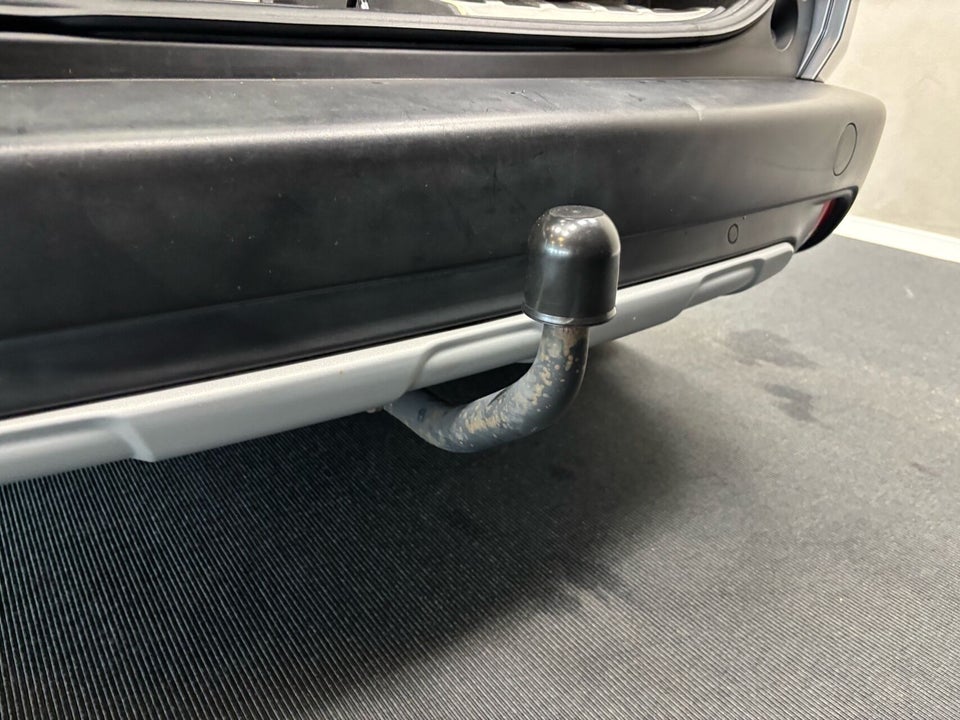 Peugeot 2008 1,5 BlueHDi 100 Exclusive Sky 5d