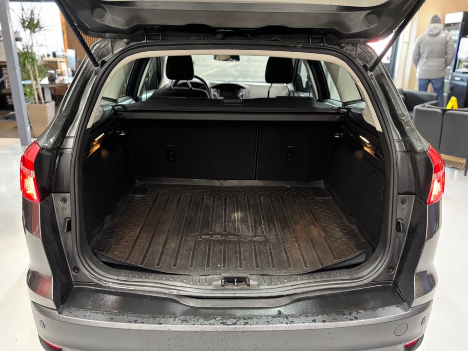 Ford Focus 1,0 SCTi 100 Titanium stc. 5d