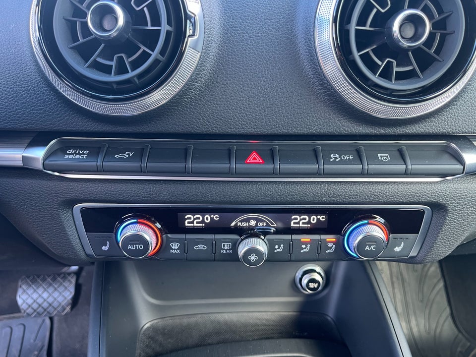 Audi A3 1,4 e-tron Sport Sportback S-tr. 5d